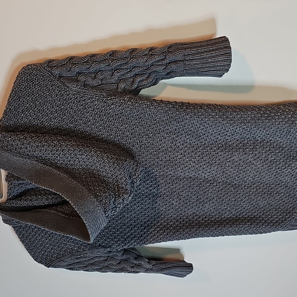 Guess Medium Gray Cable Knit Women's Sweater - Picture 5 of 8